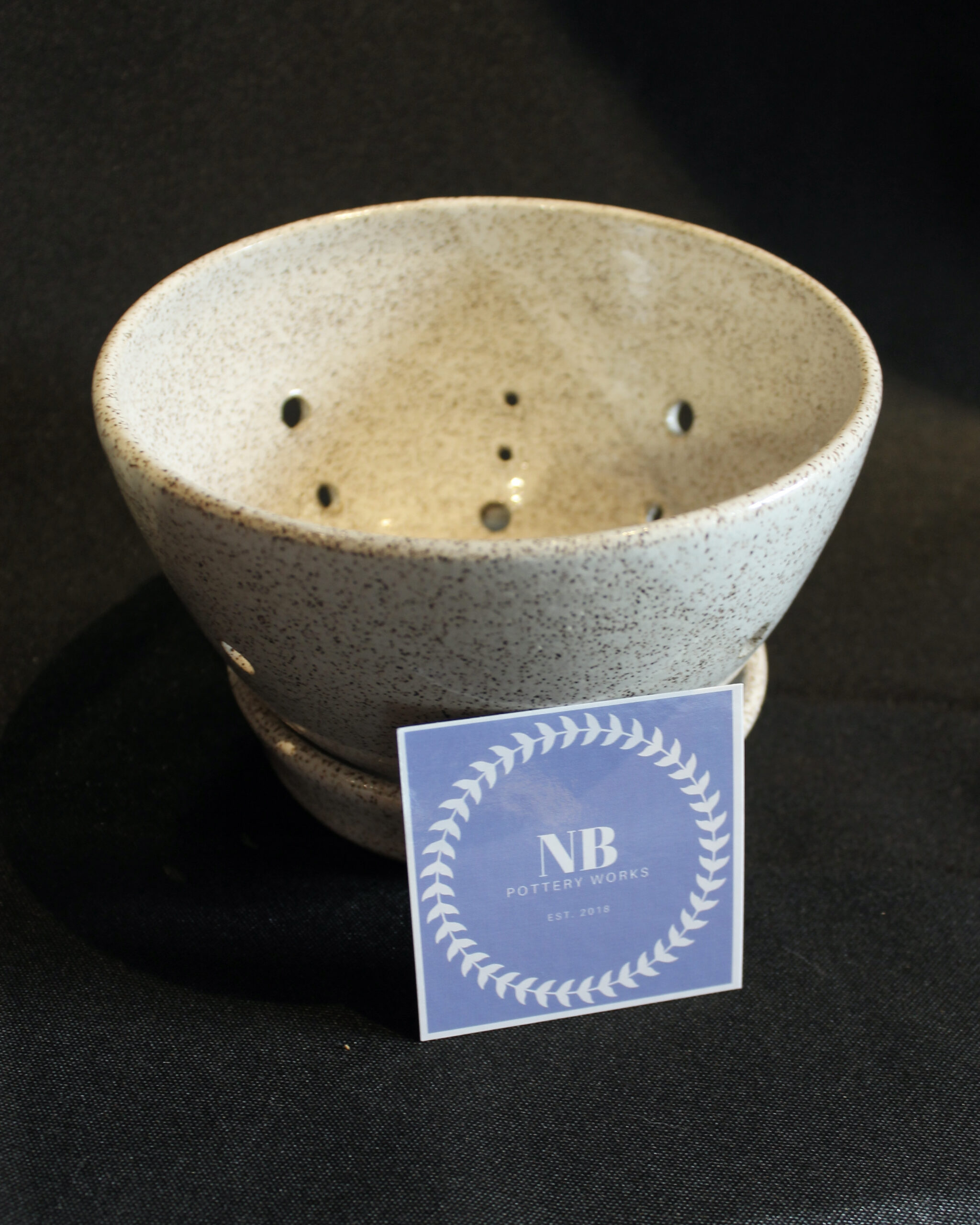 Berry Bowl With Drip Tray, Stoneware Set